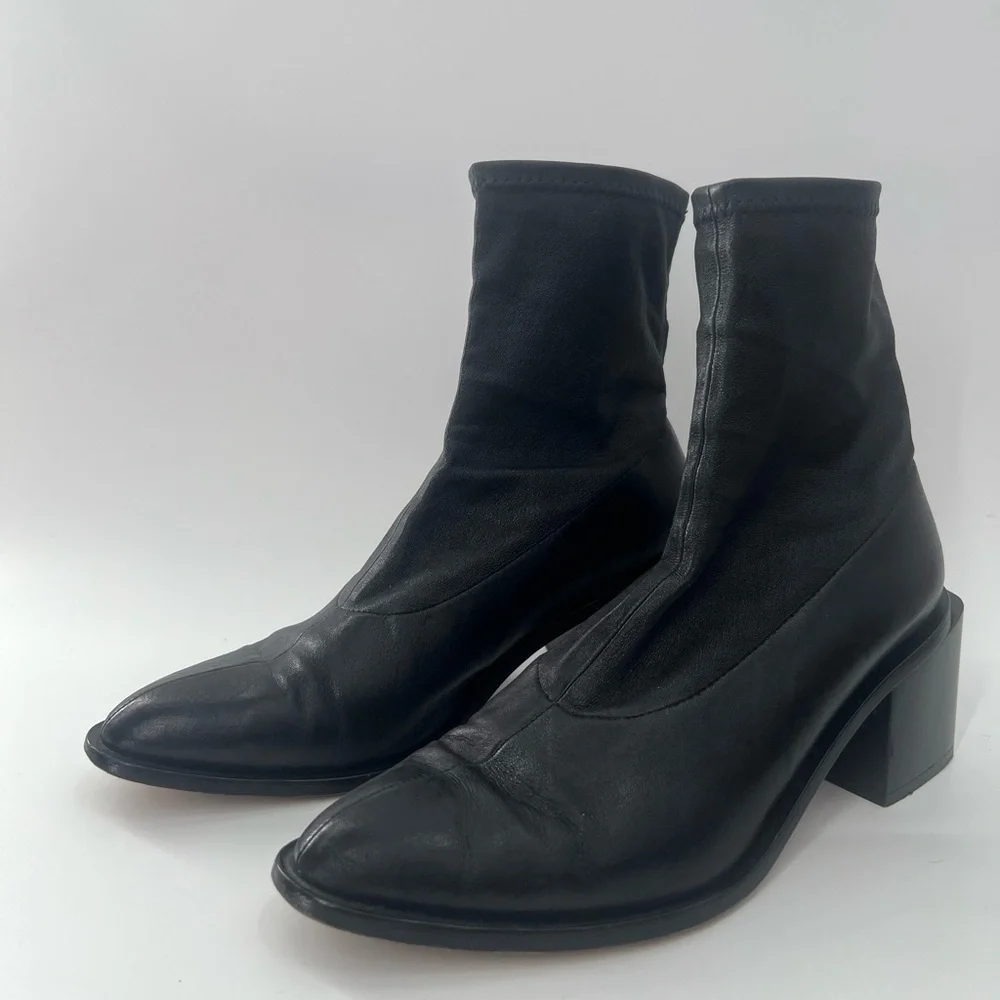 Robert Clergerie lambskin leather